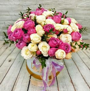 Большой ассортимент прекрасных, свежих и недорогих цветов в магазине «Дом Роз» с доставкой Доставка Цветов.jpg