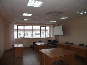 Офис в бизнес-центре в Кировском районе 1.JPG